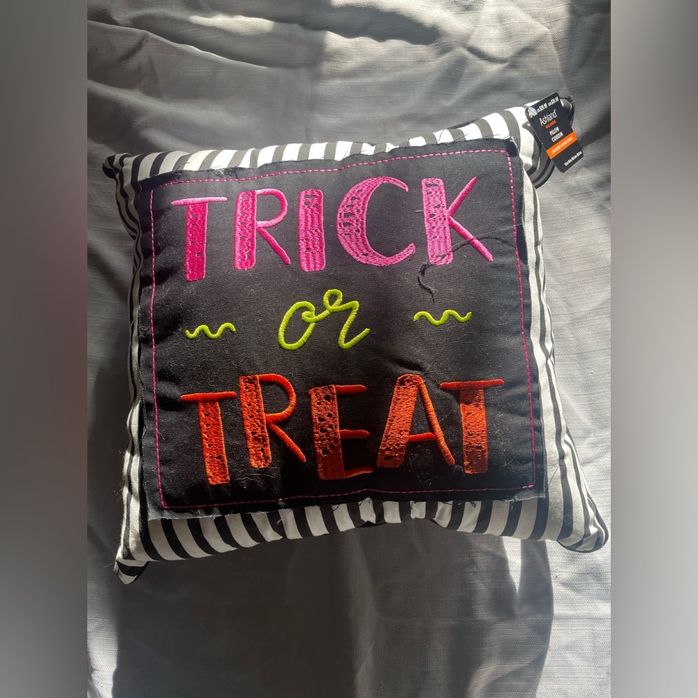 NEW - brand new with tags Halloween trick or treat throw pillow